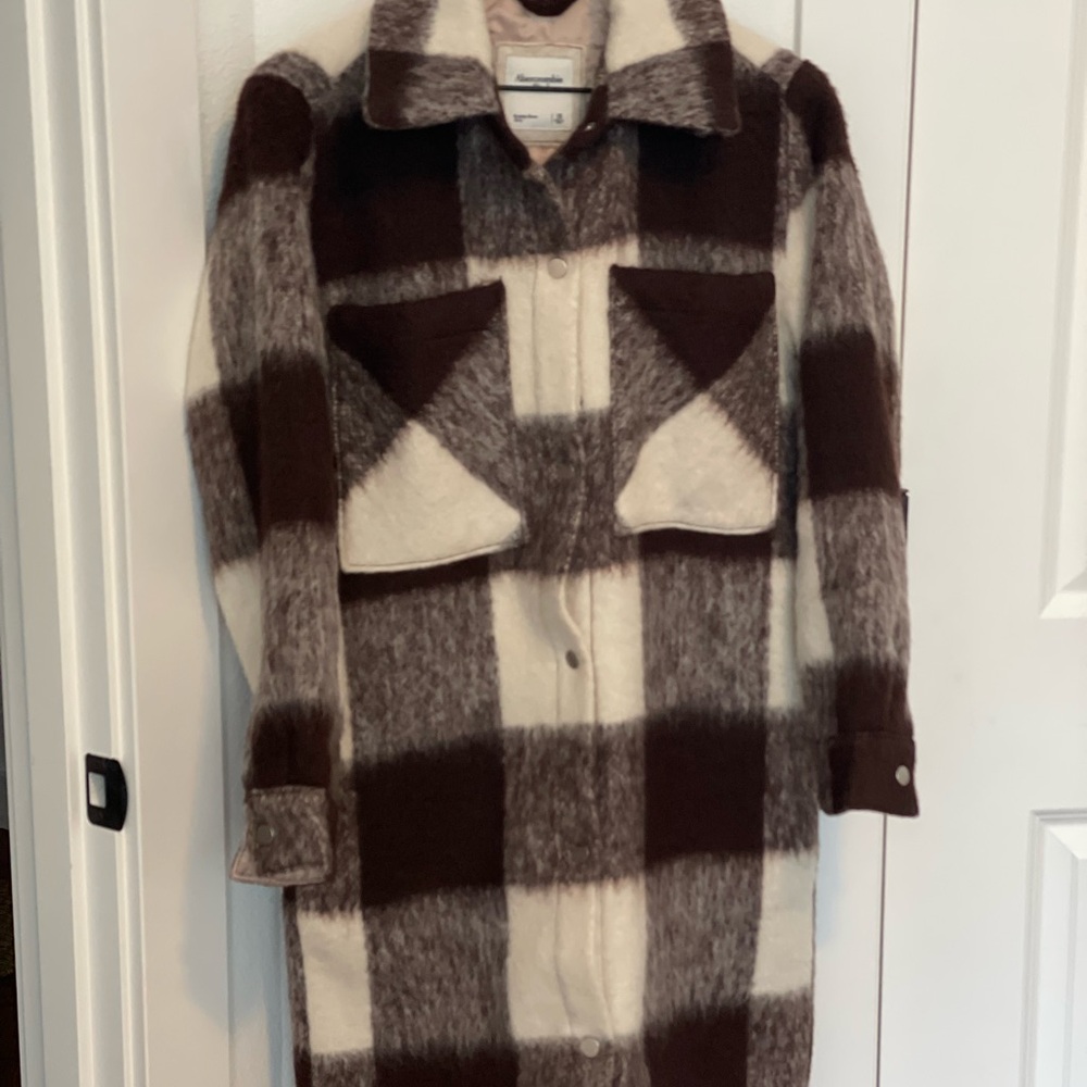 Abercrombie & Fitch Plaid Teddy Jacket in Brown and Cream